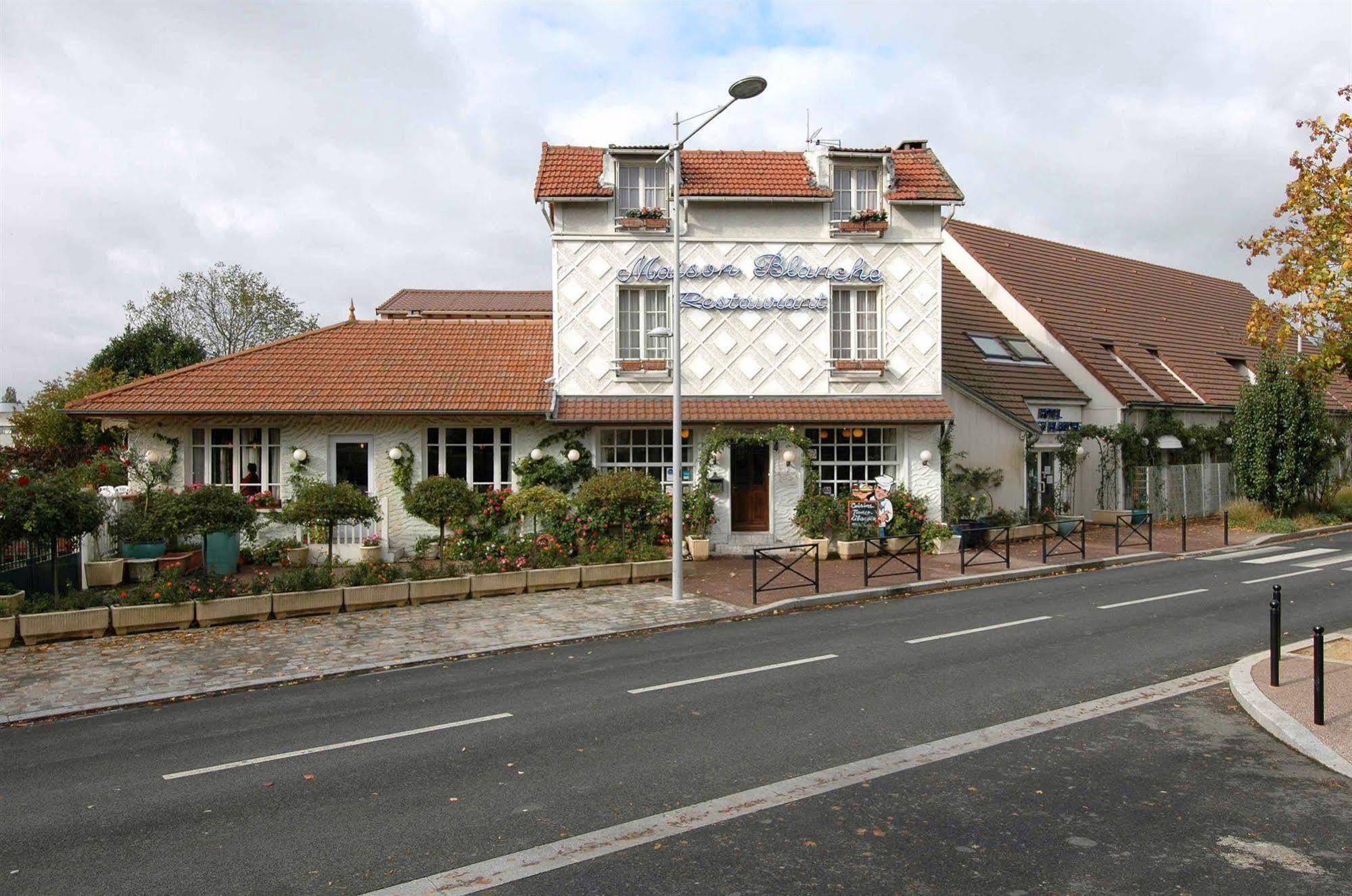 Hotel Restaurant Maison Blanche Rungis Eksteriør billede